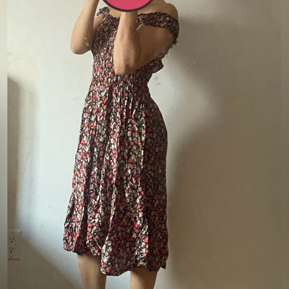 Flower dress from Italy - Picture 3 of 3